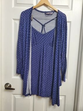 La Vie En Rose Blue Patterned Knit Pajama Dress With Matching Robe - SIZE S/M
